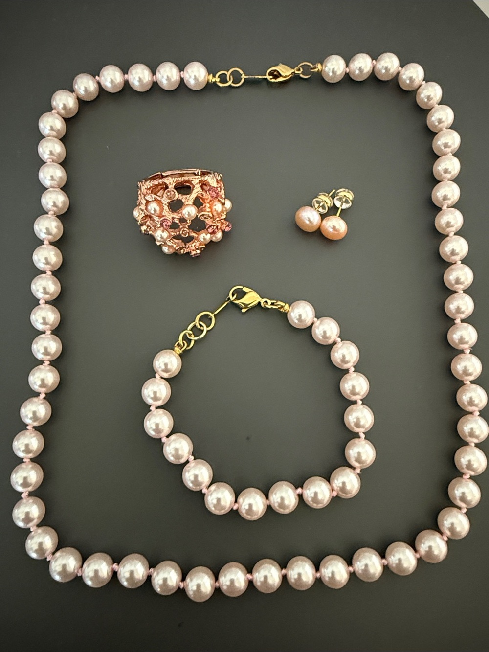 Classic Pink Pearl Jewelry Set - Gold Accents